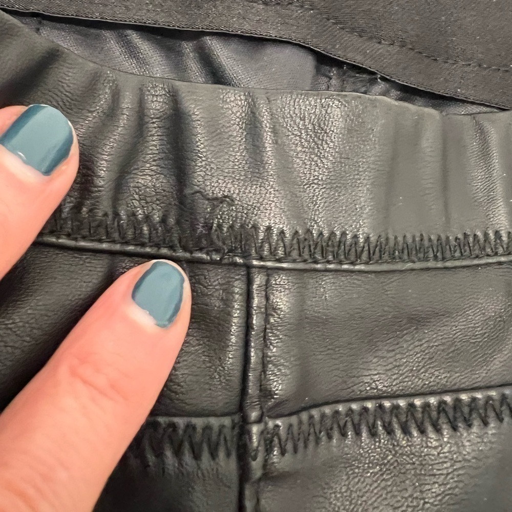BLANK NYC Vegan leather black skinny leggings size 27 - Picture 11 of 15